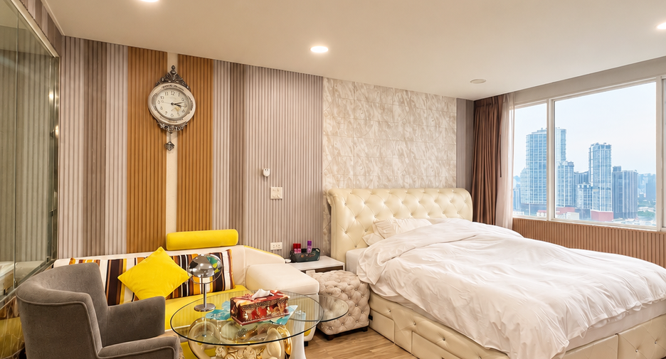 À louer 2 chambres condo à Huai Khwang, Bangkok
