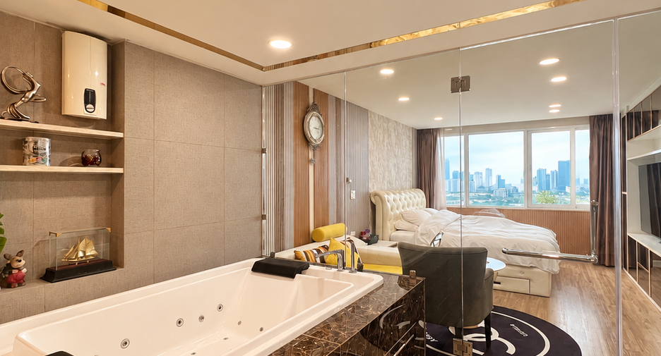 À louer 2 chambres condo à Huai Khwang, Bangkok