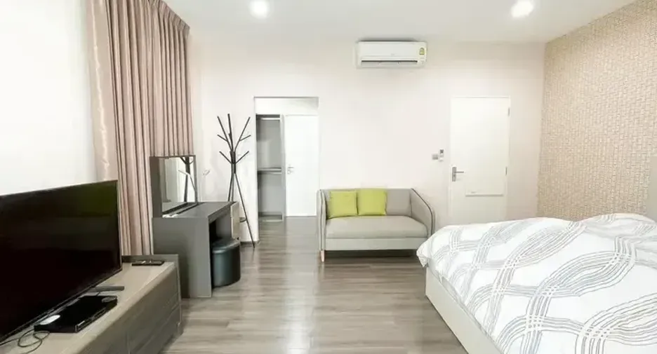 Casa en venta de 5 habitaciones en Nong Khaem, Bangkok