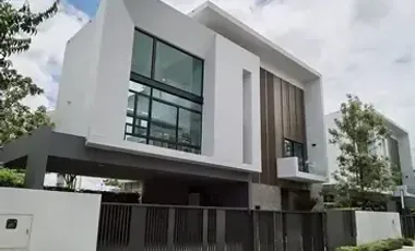 出售 4 卧室 独立屋 在 Saphan Sung, 曼谷