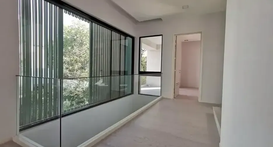 出售 4 卧室 独立屋 在 Saphan Sung, 曼谷