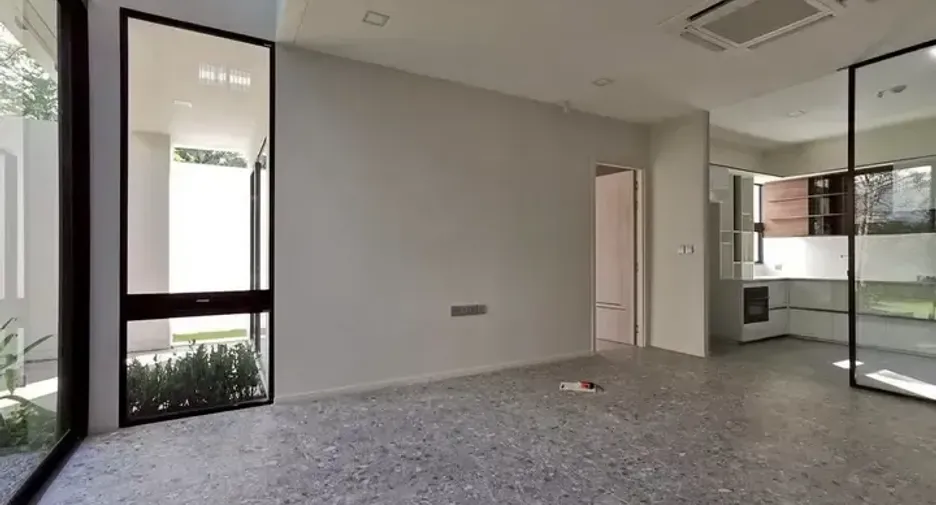 出售 4 卧室 独立屋 在 Saphan Sung, 曼谷