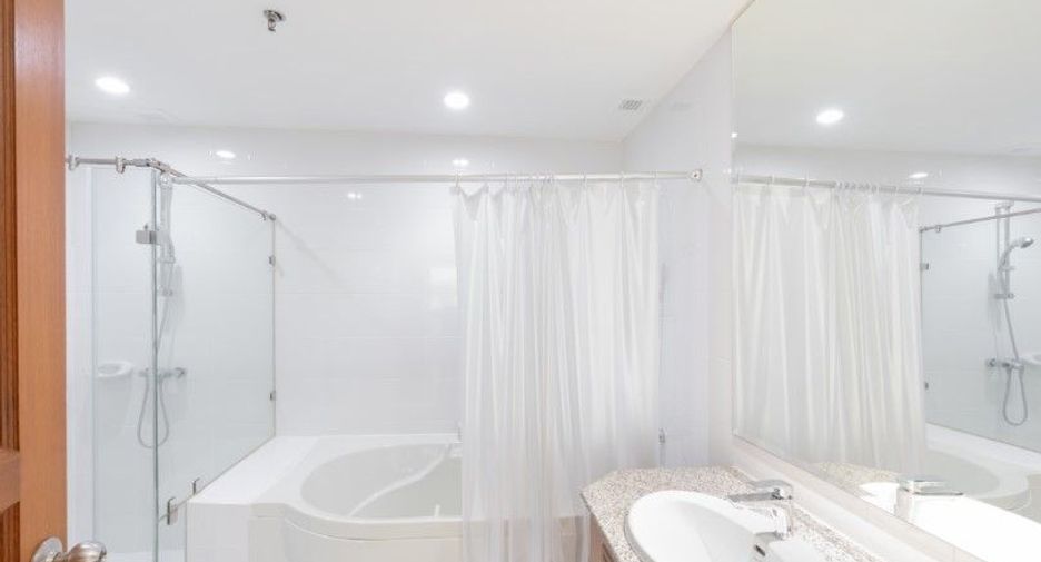 À louer 3 chambres condo à Pak Kret, Nonthaburi