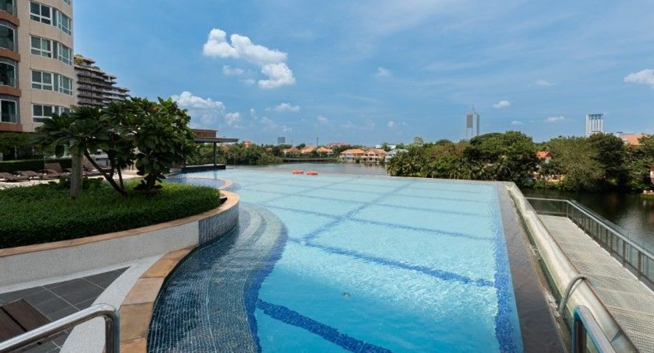À louer 3 chambres condo à Pak Kret, Nonthaburi