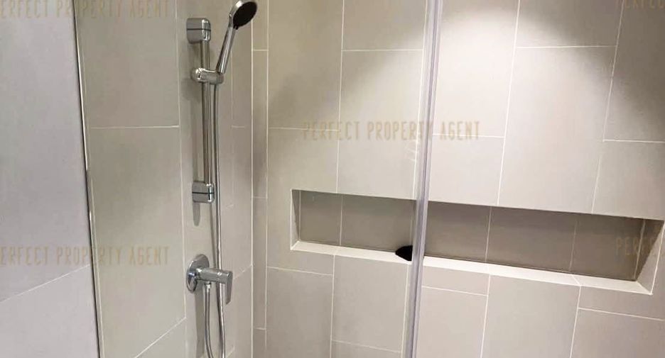 For sale 3 bedrooms townhouse in Chatuchak, Bangkok