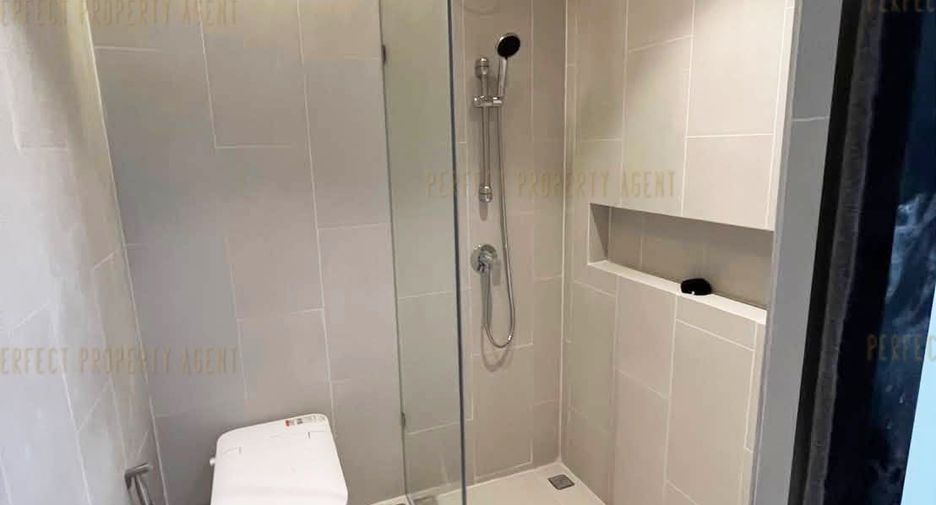 For sale 3 bedrooms townhouse in Chatuchak, Bangkok