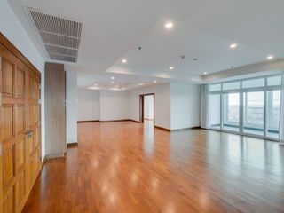 Condo en alquiler de 4 habitaciones en Pak Kret, Nonthaburi