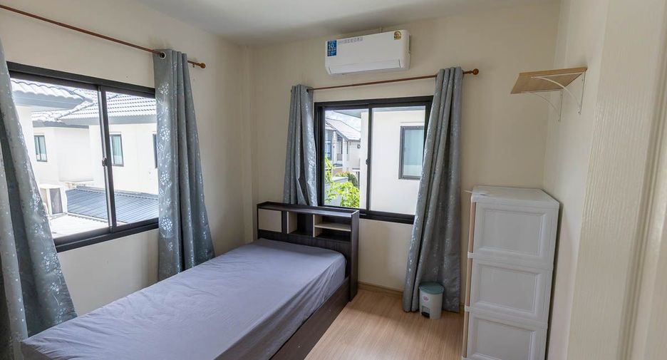 Casa adosada en alquiler de 3 habitaciones en Mueang Ubon Ratchathani, Ubon Ratchathani