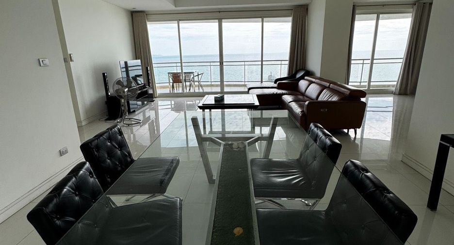 For rent 3 bedrooms condo in Jomtien, Pattaya