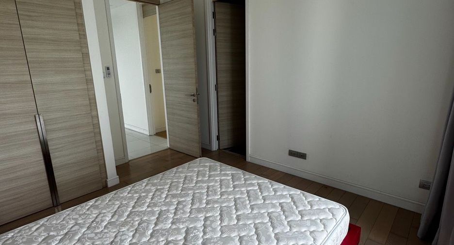For rent 3 bedrooms condo in Jomtien, Pattaya