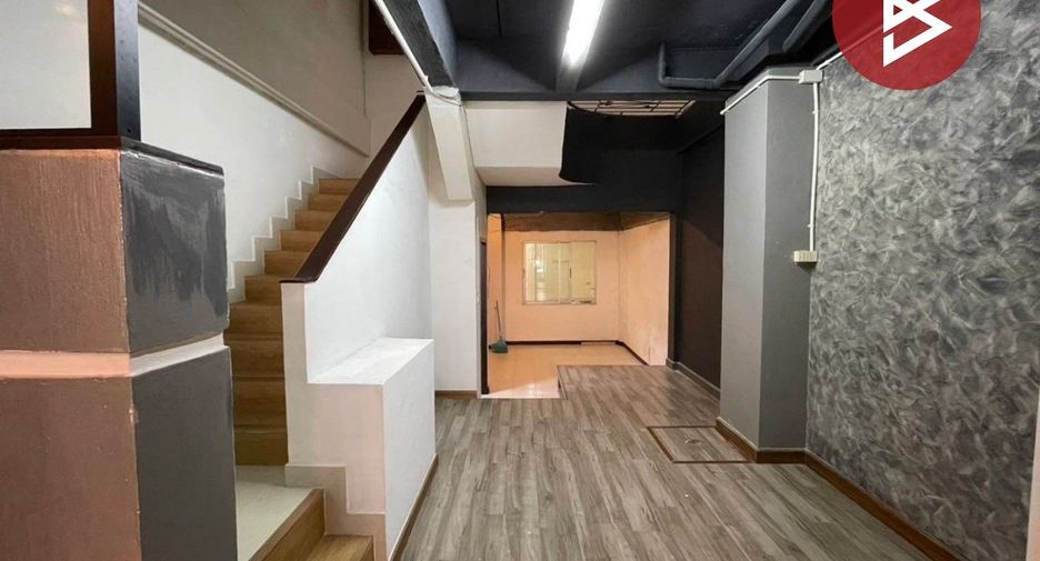 Reihenhaus zum Kauf mit 4 Zimmer in Bang Bon, Bangkok