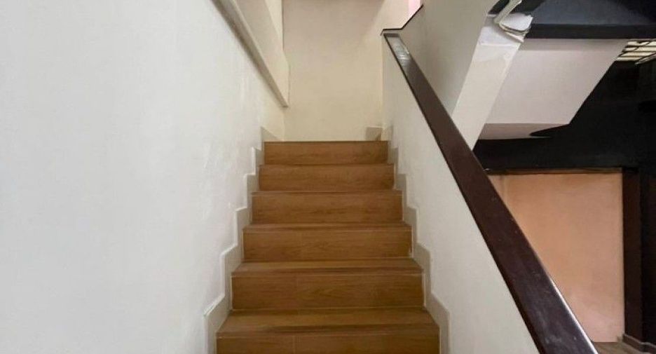 Reihenhaus zum Kauf mit 4 Zimmer in Bang Bon, Bangkok