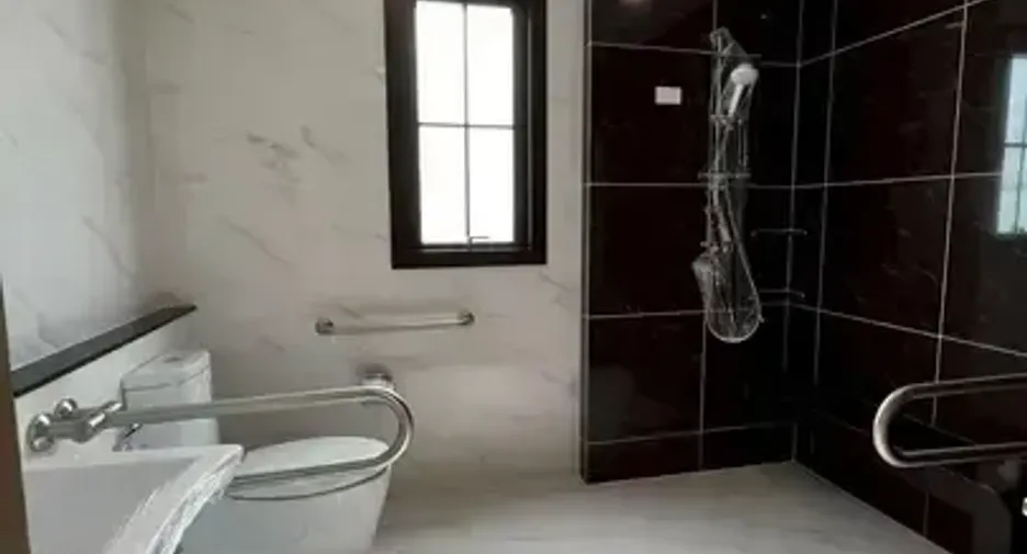 Casa en venta de 5 habitaciones en Thawi Watthana, Bangkok