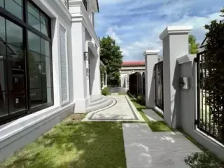 Casa en venta de 5 habitaciones en Thawi Watthana, Bangkok