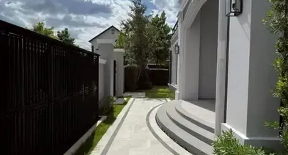 Casa en venta de 5 habitaciones en Thawi Watthana, Bangkok