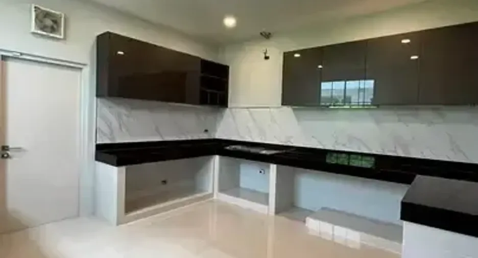 Casa en venta de 5 habitaciones en Thawi Watthana, Bangkok