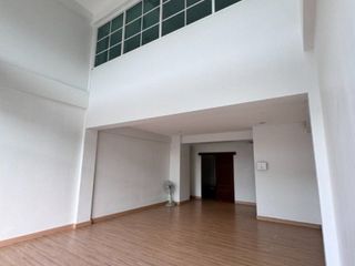 Gewerbefläche zum Kauf mit 4 Zimmer in Mueang Samut Prakan, Samut Prakan