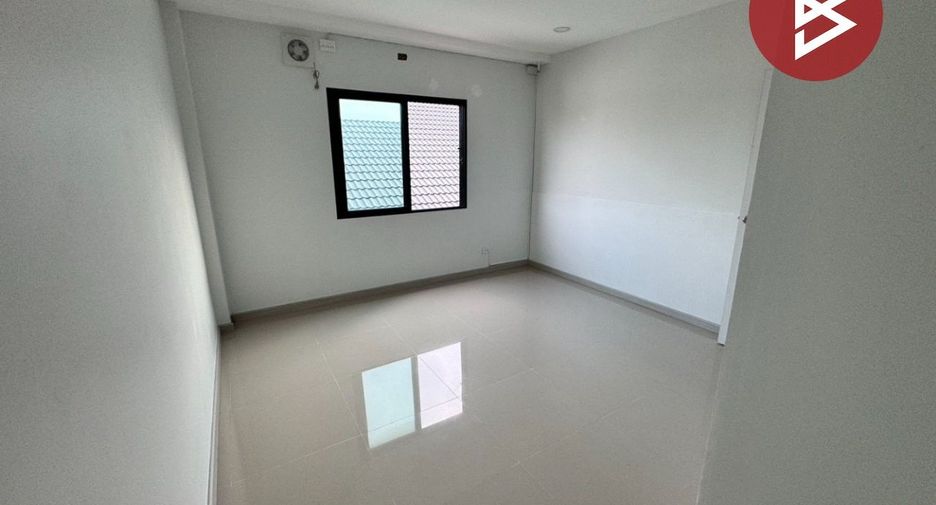 Gewerbefläche zum Kauf mit 4 Zimmer in Mueang Samut Prakan, Samut Prakan