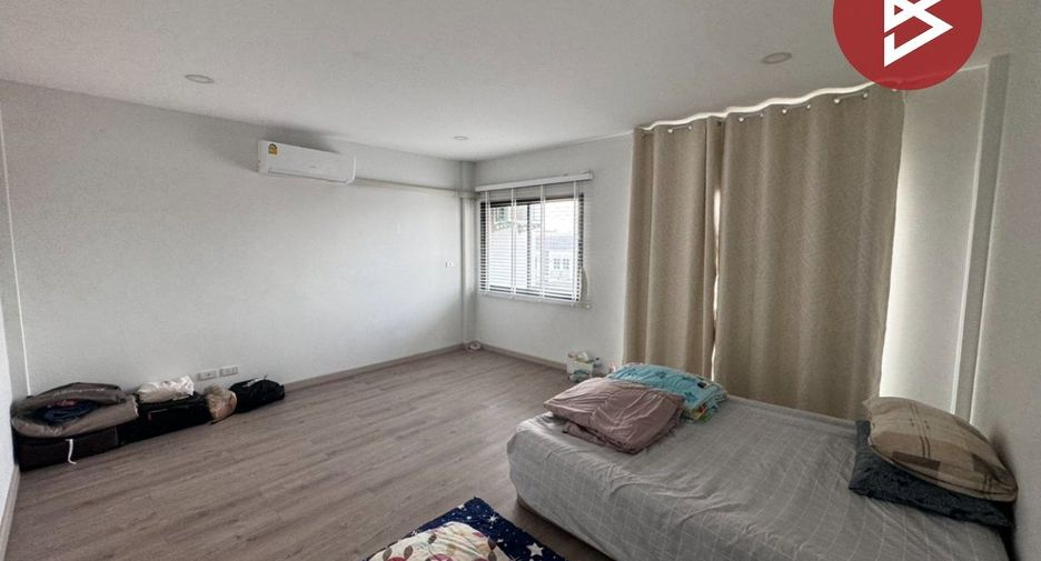 Gewerbefläche zum Kauf mit 4 Zimmer in Mueang Samut Prakan, Samut Prakan