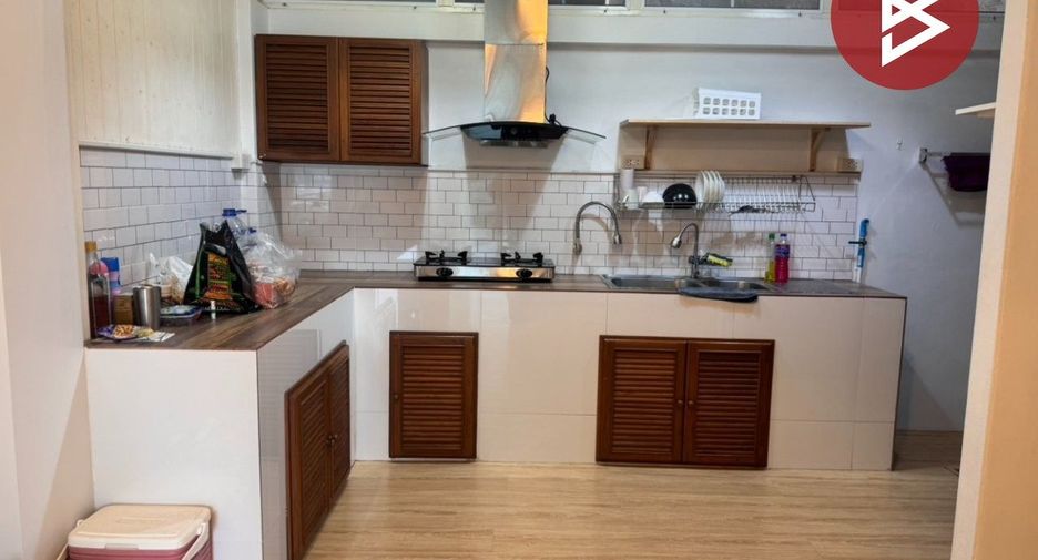 Gewerbefläche zum Kauf mit 4 Zimmer in Mueang Samut Prakan, Samut Prakan