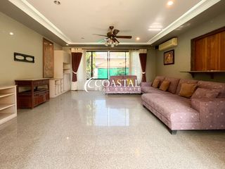 Haus zum Kauf mit 5 Zimmer in Bang Lamung, Chonburi