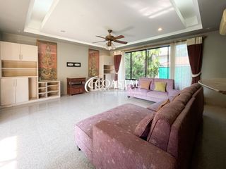 Haus zum Kauf mit 5 Zimmer in Bang Lamung, Chonburi