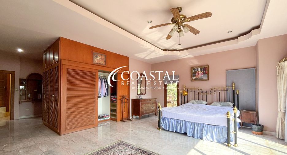 Haus zum Kauf mit 5 Zimmer in Bang Lamung, Chonburi