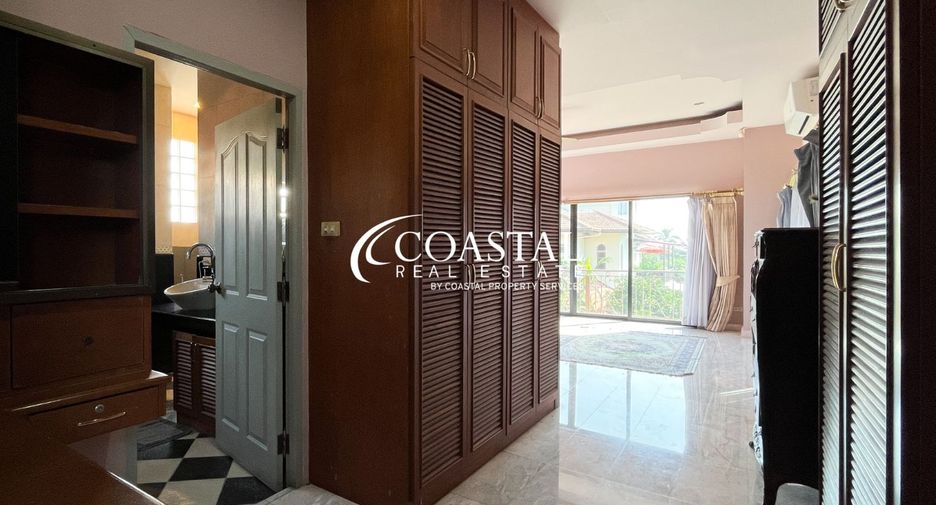 Haus zum Kauf mit 5 Zimmer in Bang Lamung, Chonburi