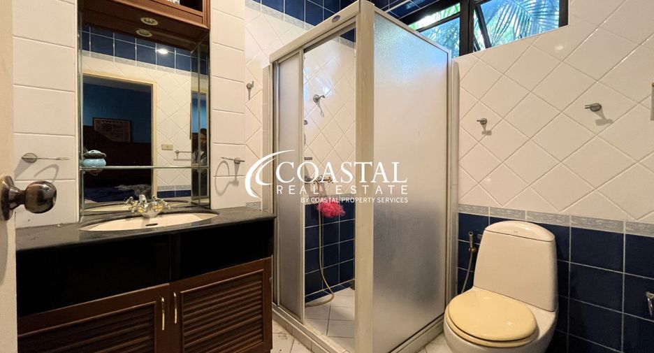 Haus zum Kauf mit 5 Zimmer in Bang Lamung, Chonburi