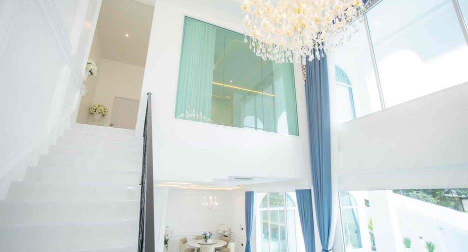 À vendre 6 chambres maison à Huay Yai, Pattaya