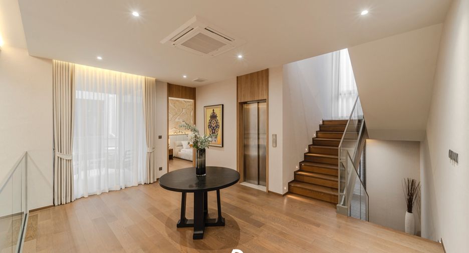 For rent 4 bedrooms house in Don Mueang, Bangkok