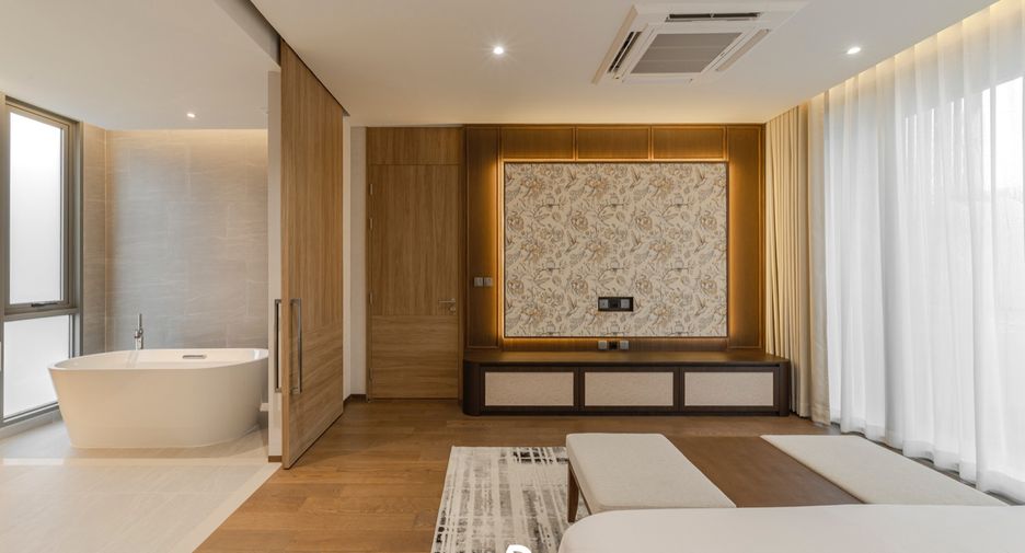For rent 4 bedrooms house in Don Mueang, Bangkok