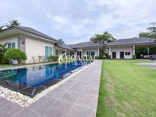 For sale 4 bedrooms house in Bang Lamung, Chonburi