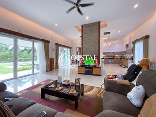 For sale 4 bedrooms house in Bang Lamung, Chonburi