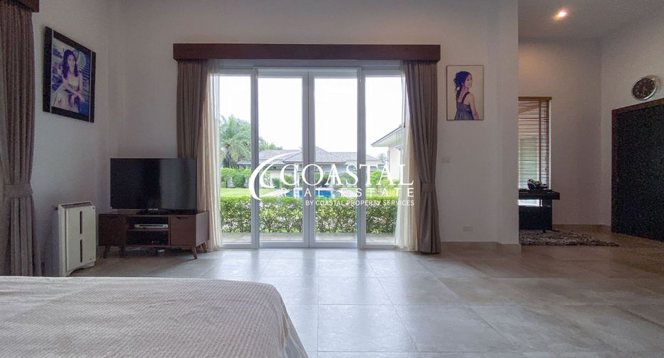 For sale 4 bedrooms house in Huay Yai, Pattaya