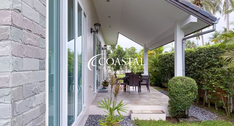For sale 4 bedrooms house in Huay Yai, Pattaya