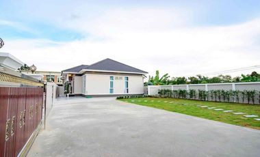 À louer et à vendre 3 chambres maison à Bang Lamung, Chonburi