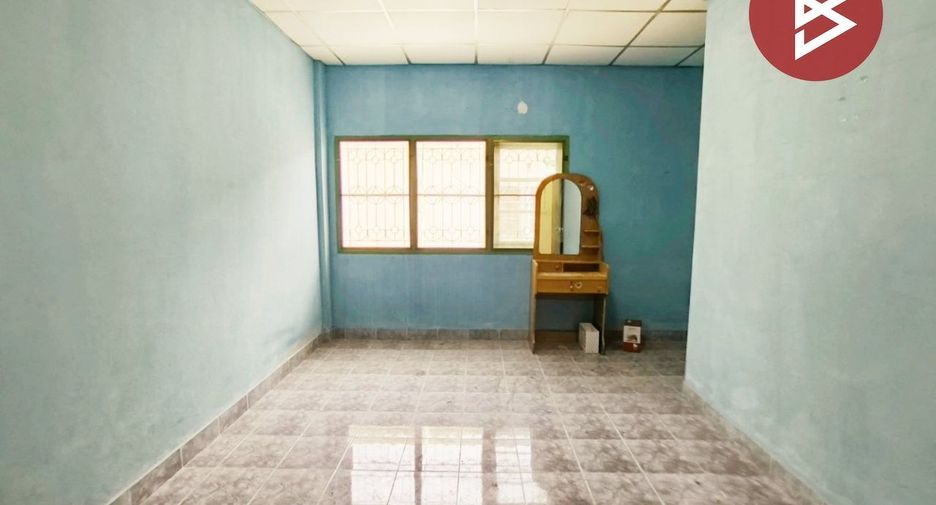 Casa adosada en venta de 2 habitaciones en Mueang Samut Prakan, Samut Prakan