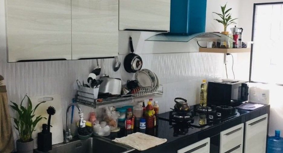 出售 2 卧室 独立屋 在 Si Racha, Chon Buri