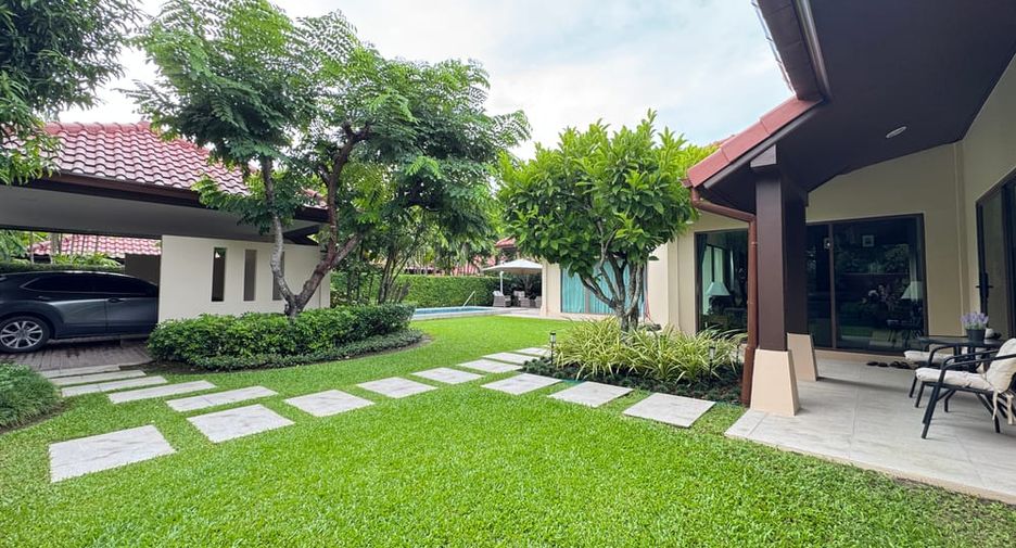 Villa en alquiler y en venta de 4 habitaciones en Bang Lamung, Chonburi