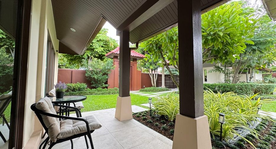 Villa en alquiler y en venta de 4 habitaciones en Bang Lamung, Chonburi