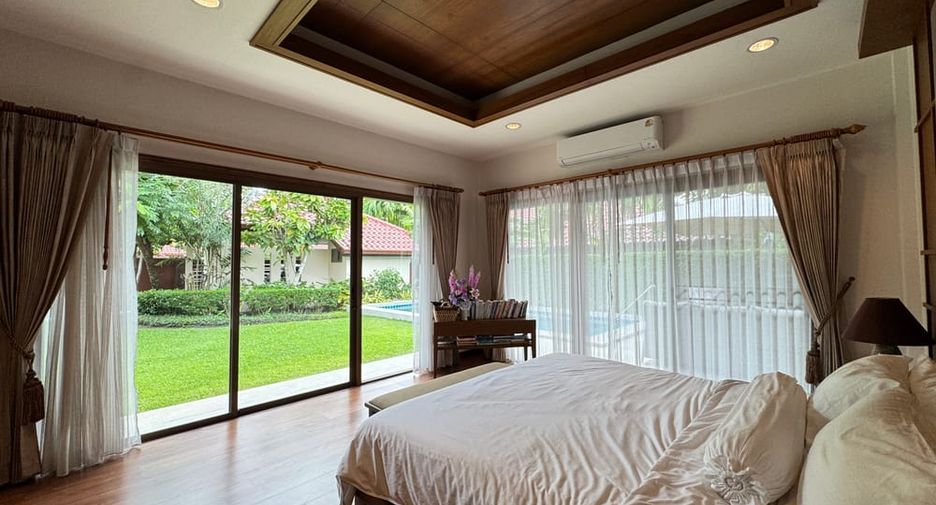Villa en alquiler y en venta de 4 habitaciones en Bang Lamung, Chonburi