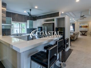 For rent and for sale 4 bedrooms house in Bang Lamung, Chonburi