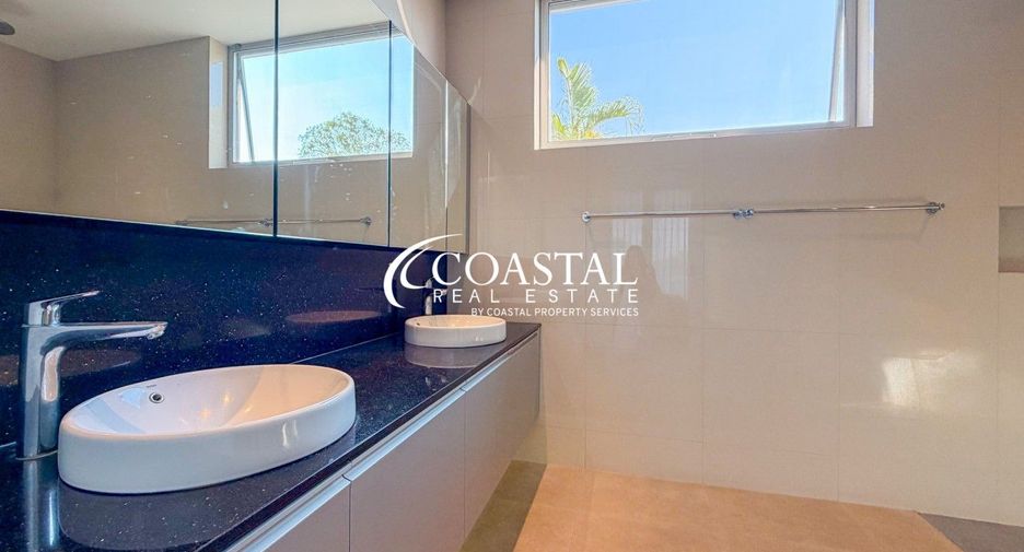 For rent and for sale 5 bedrooms house in Bang Saray, Pattaya
