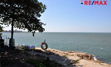 For sale 3 bedrooms condo in Mueang Chon Buri, Chonburi