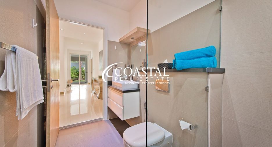 For rent and for sale 3 bedrooms house in Bang Lamung, Chonburi