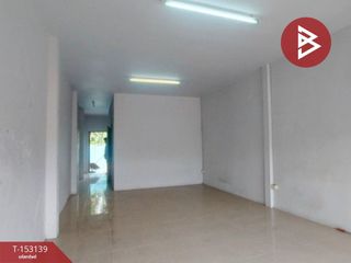 出售 1 卧室 联排别墅 在 Phanat Nikhom, Chon Buri