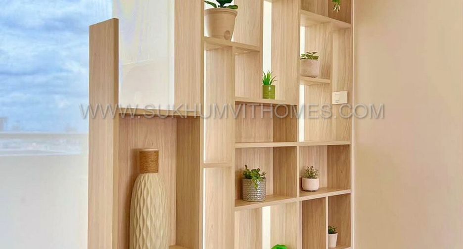 For sale 4 bedrooms condo in Watthana, Bangkok