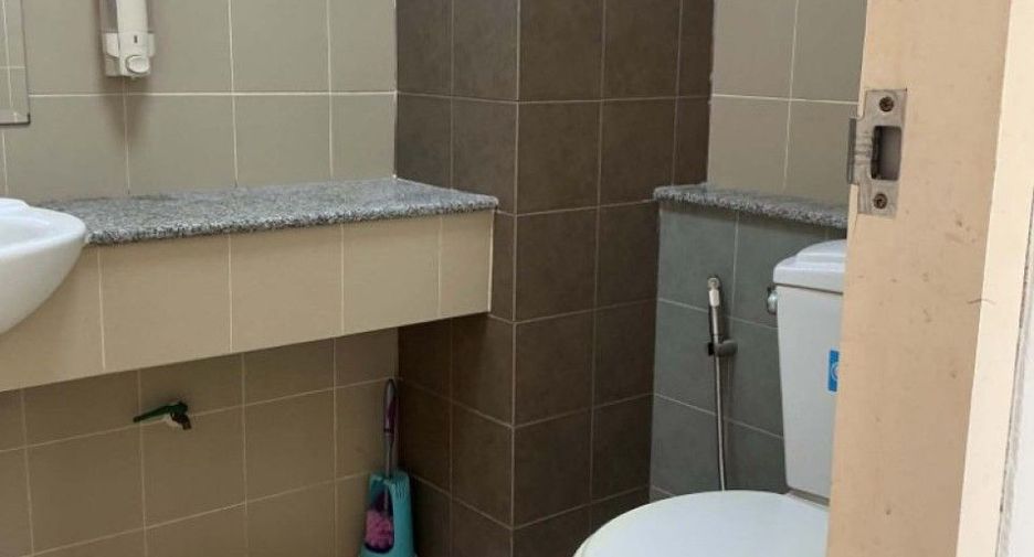For sale 3 bedrooms house in Ban Pho, Chachoengsao