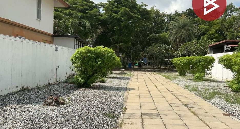 For sale 3 bedrooms house in Ban Pho, Chachoengsao